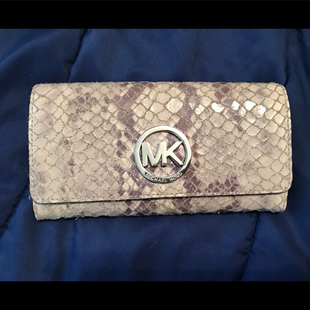 Michael Kors wallet